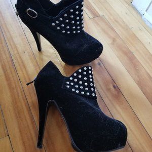 Women's Black hi heel stiletto synthetic shoe sz 9